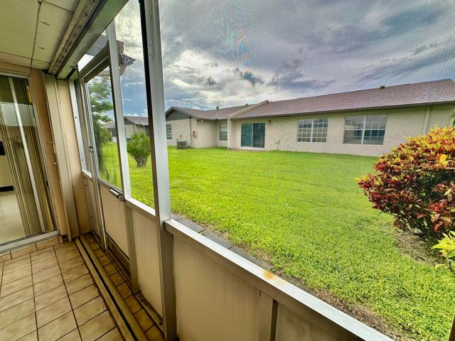 5483 VIBURNUM Circle, Delray Beach, FL 33484