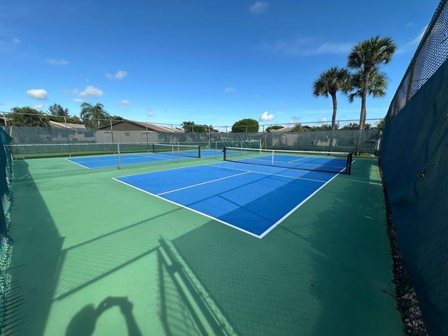 5483 VIBURNUM Circle, Delray Beach, FL 33484