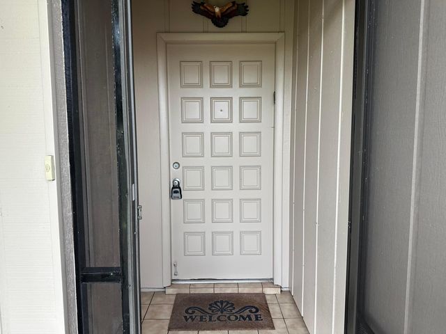 5483 VIBURNUM Circle, Delray Beach, FL 33484