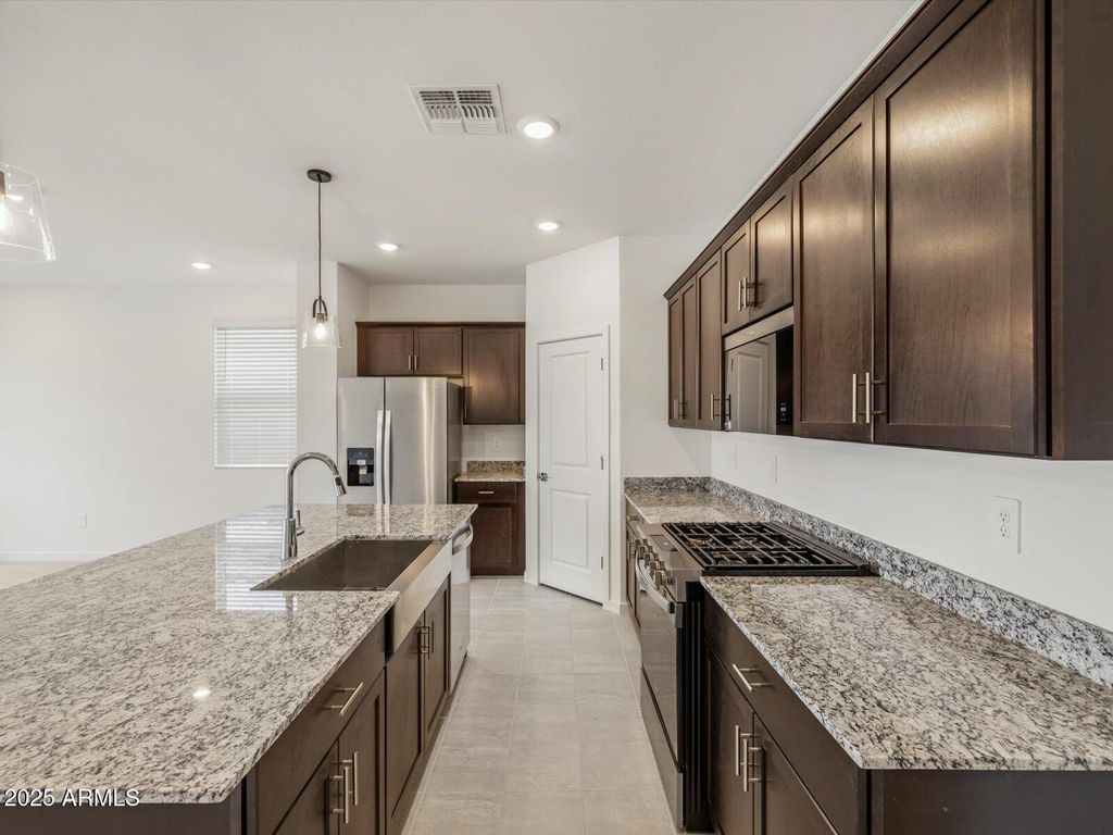 3343 N CAMDEN Drive, Florence, AZ 85132