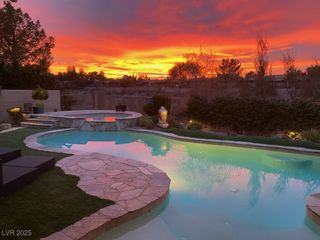 33 Plum Hollow Drive, Henderson, NV 89052