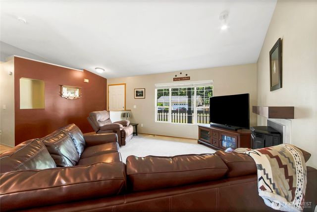 25320 153rd Street E, Buckley, WA 98321