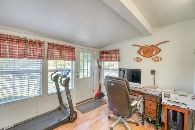 12222 N FM 487, Buckholts, TX 76518