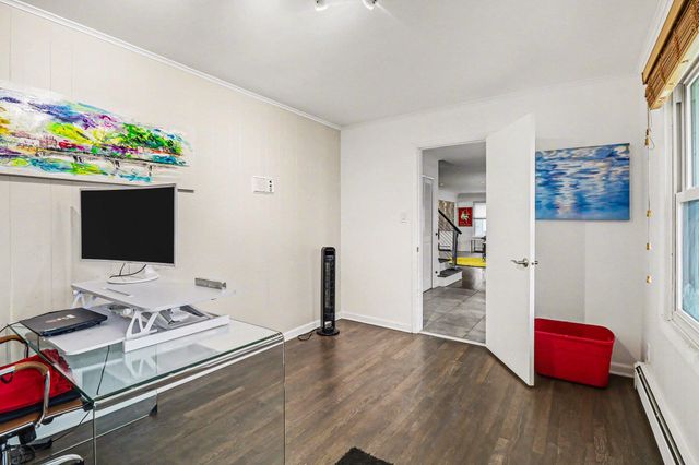 2028 E Hammond Lake Drive, Bloomfield Hills, MI 48302