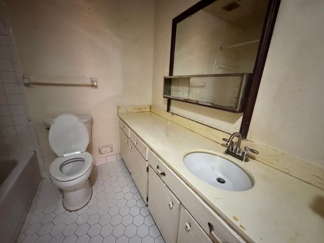 2093 WILD VIOLET DR, Memphis, TN 38133