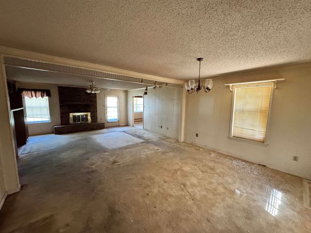 2093 WILD VIOLET DR, Memphis, TN 38133