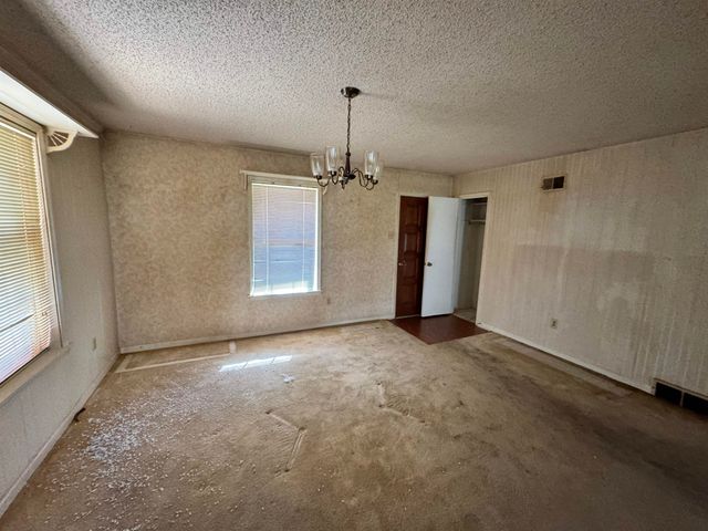 2093 WILD VIOLET DR, Memphis, TN 38133