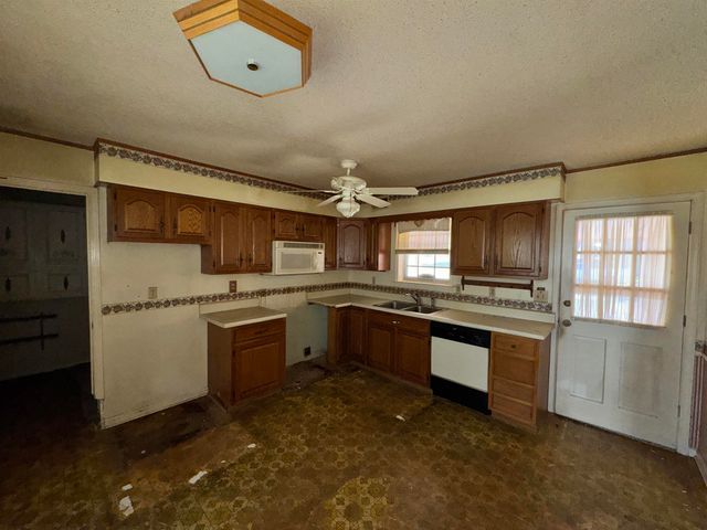 2093 WILD VIOLET DR, Memphis, TN 38133