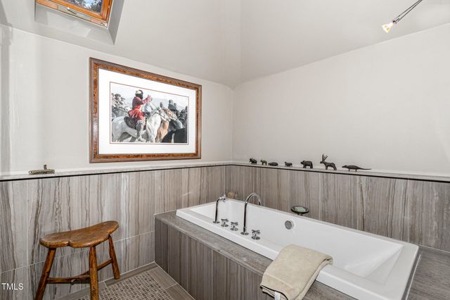 27425 Walker, Chapel Hill, NC 27517