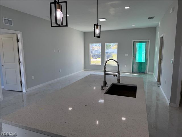 484 Westdale AVE, Lehigh Acres, FL 33972