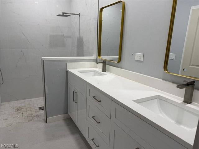 484 Westdale AVE, Lehigh Acres, FL 33972