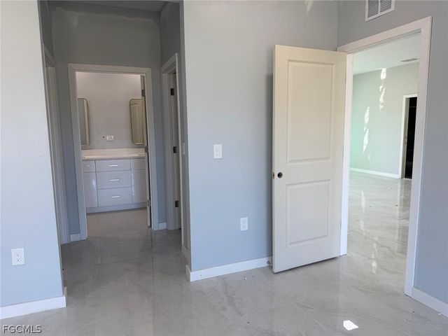 484 Westdale AVE, Lehigh Acres, FL 33972