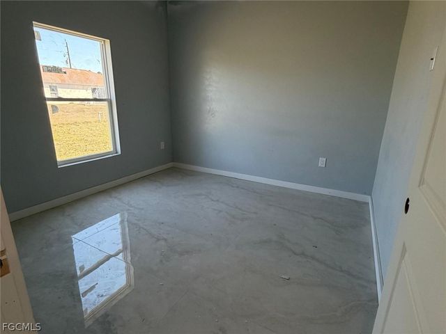 484 Westdale AVE, Lehigh Acres, FL 33972