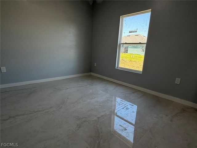 484 Westdale AVE, Lehigh Acres, FL 33972