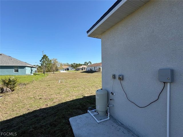 484 Westdale AVE, Lehigh Acres, FL 33972