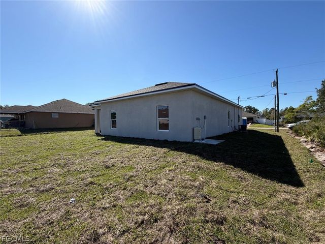 484 Westdale AVE, Lehigh Acres, FL 33972