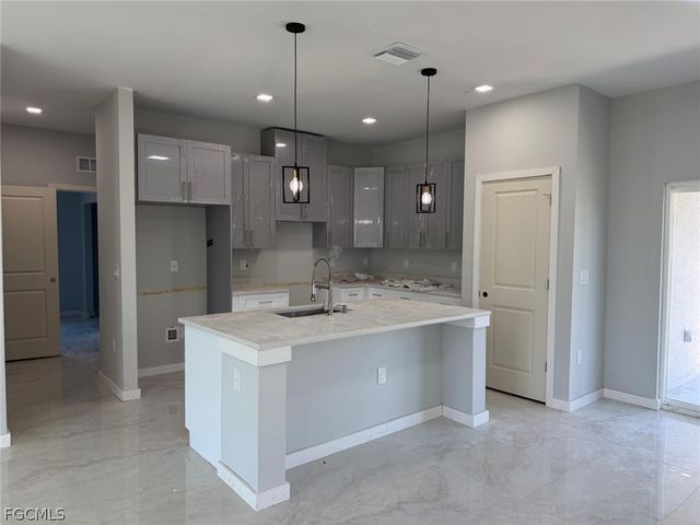 484 Westdale AVE, Lehigh Acres, FL 33972