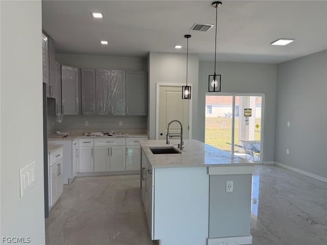 484 Westdale AVE, Lehigh Acres, FL 33972