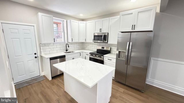 5822 WINDSOR AVE, Philadelphia, PA 19143