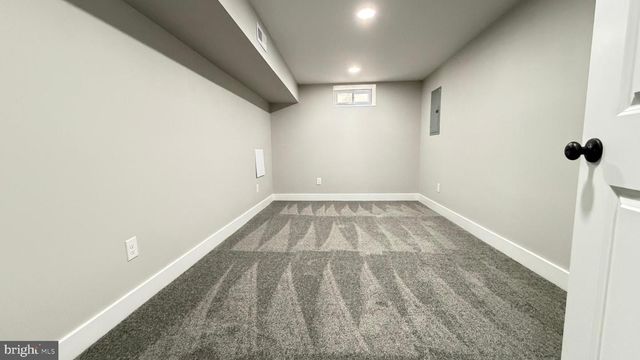 5822 WINDSOR AVE, Philadelphia, PA 19143