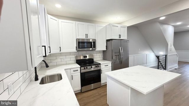 5822 WINDSOR AVE, Philadelphia, PA 19143