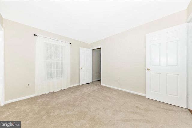 20516 HIGHLAND HALL DR, Gaithersburg, MD 20886