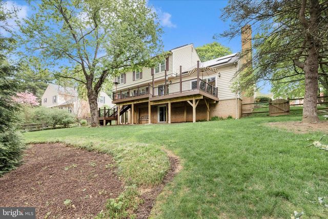 20516 HIGHLAND HALL DR, Gaithersburg, MD 20886