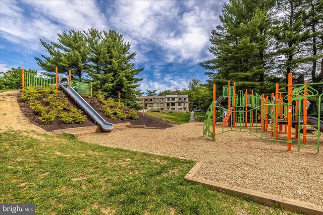 20516 HIGHLAND HALL DR, Gaithersburg, MD 20886