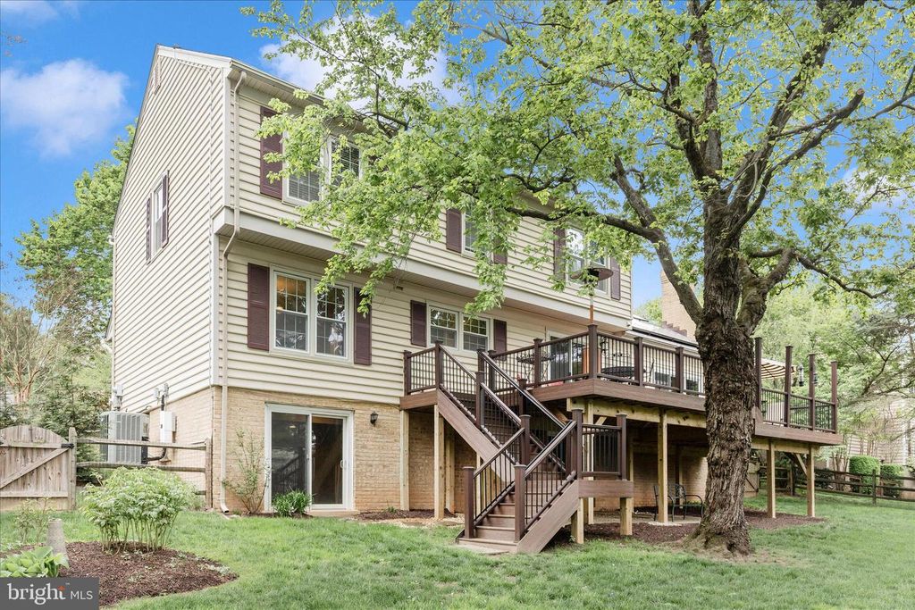 Image 49 of property listing at 20516 HIGHLAND HALL DR, Gaithersburg, MD 20886