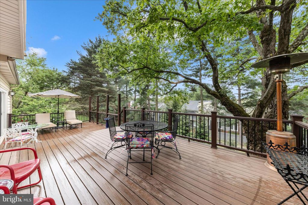 Image 53 of property listing at 20516 HIGHLAND HALL DR, Gaithersburg, MD 20886