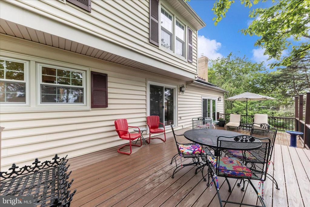 Image 54 of property listing at 20516 HIGHLAND HALL DR, Gaithersburg, MD 20886