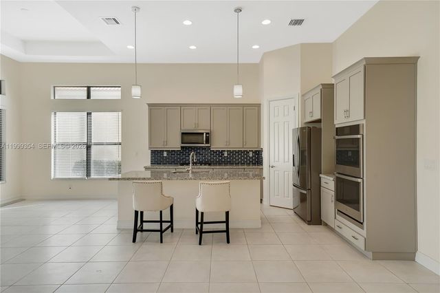 11815 N Leon Cir N 11815, Parkland, FL 33076