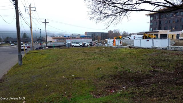 1113 W Davidson AVE, Coeur D'alene, ID 83814