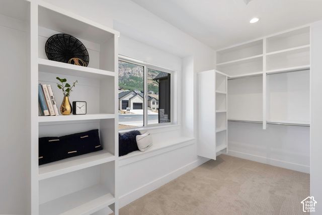619 E MOUNTAIN RD., North Ogden, UT 84414