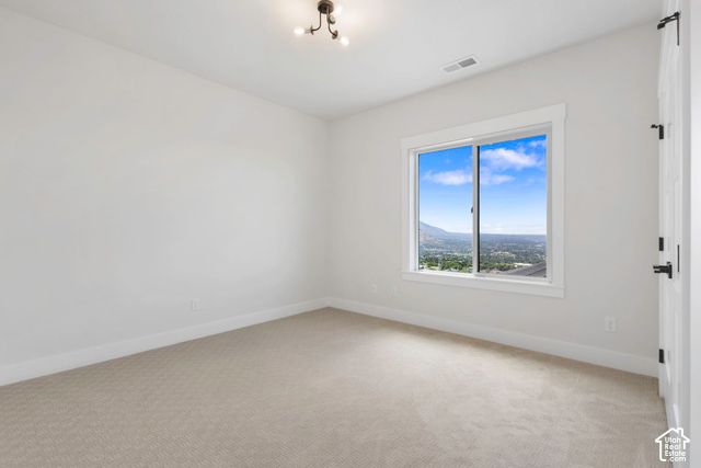 619 E MOUNTAIN RD., North Ogden, UT 84414