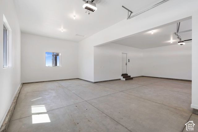 619 E MOUNTAIN RD., North Ogden, UT 84414