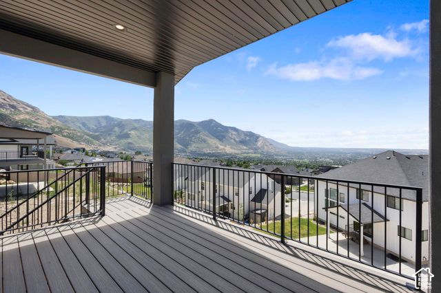 619 E MOUNTAIN RD., North Ogden, UT 84414