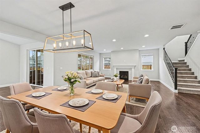 25818 208th Avenue SE, Covington, WA 98042