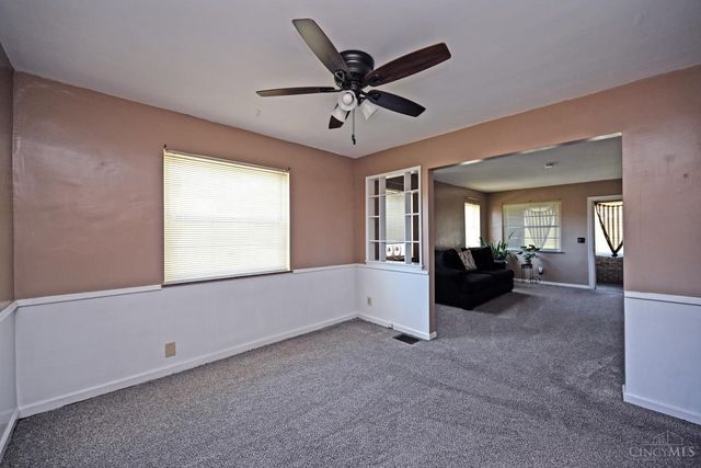 4027 Smith Road, Cheviot, OH 45211
