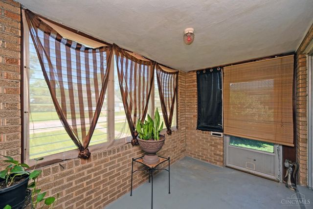 4027 Smith Road, Cheviot, OH 45211