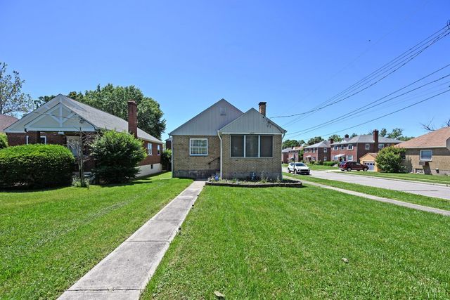 4027 Smith Road, Cheviot, OH 45211