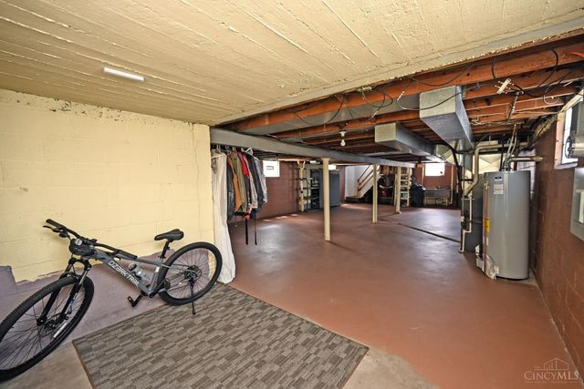 4027 Smith Road, Cheviot, OH 45211