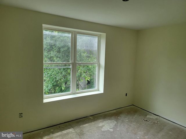 1224 EMPIRE AVE, Camden, NJ 08103