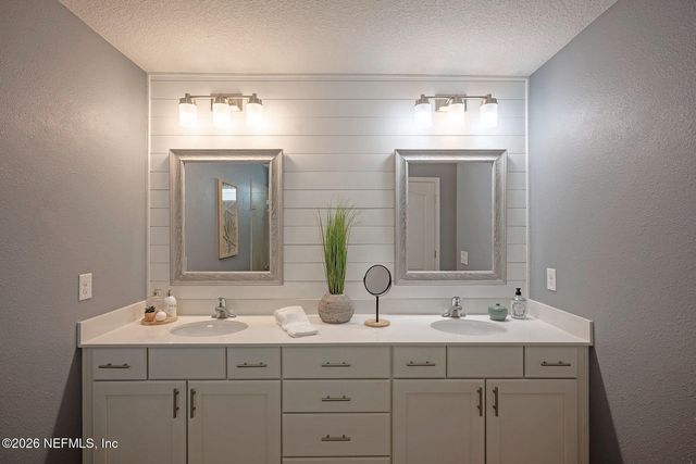 70 BALMORAL CASTLE Drive, Jacksonville, FL 32259