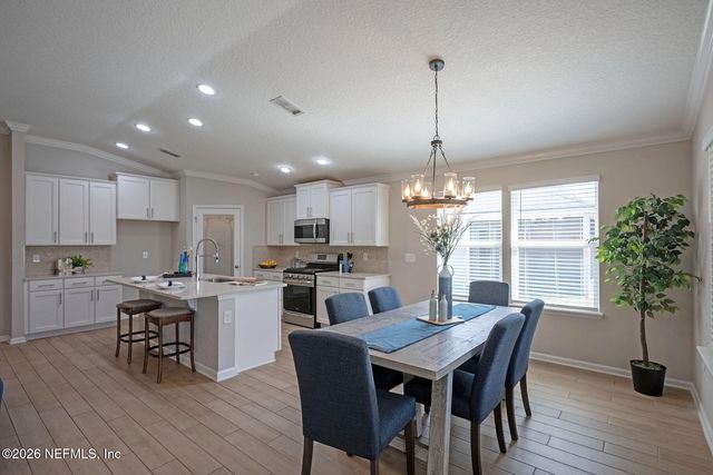 70 BALMORAL CASTLE Drive, Jacksonville, FL 32259