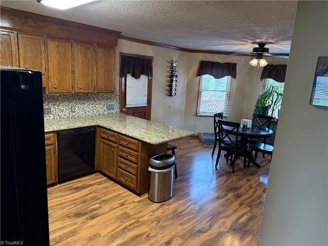 2173 Hawthorne Lane, Wilkesboro, NC 28697