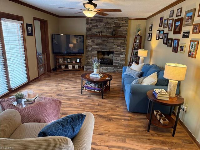 2173 Hawthorne Lane, Wilkesboro, NC 28697