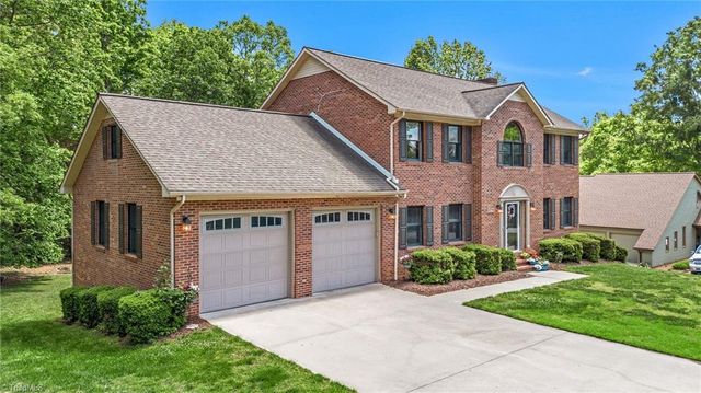 2173 Hawthorne Lane, Wilkesboro, NC 28697