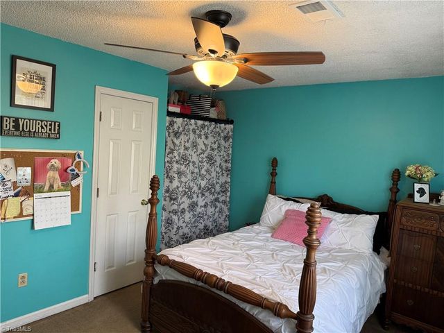 2173 Hawthorne Lane, Wilkesboro, NC 28697