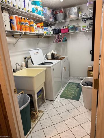2173 Hawthorne Lane, Wilkesboro, NC 28697